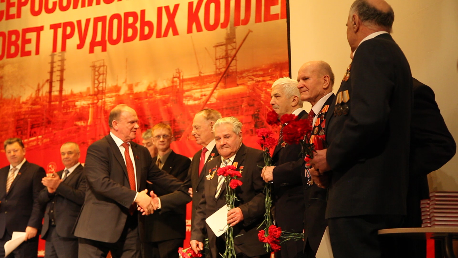 Выход России из кризиса – антикризисная программа КПРФ