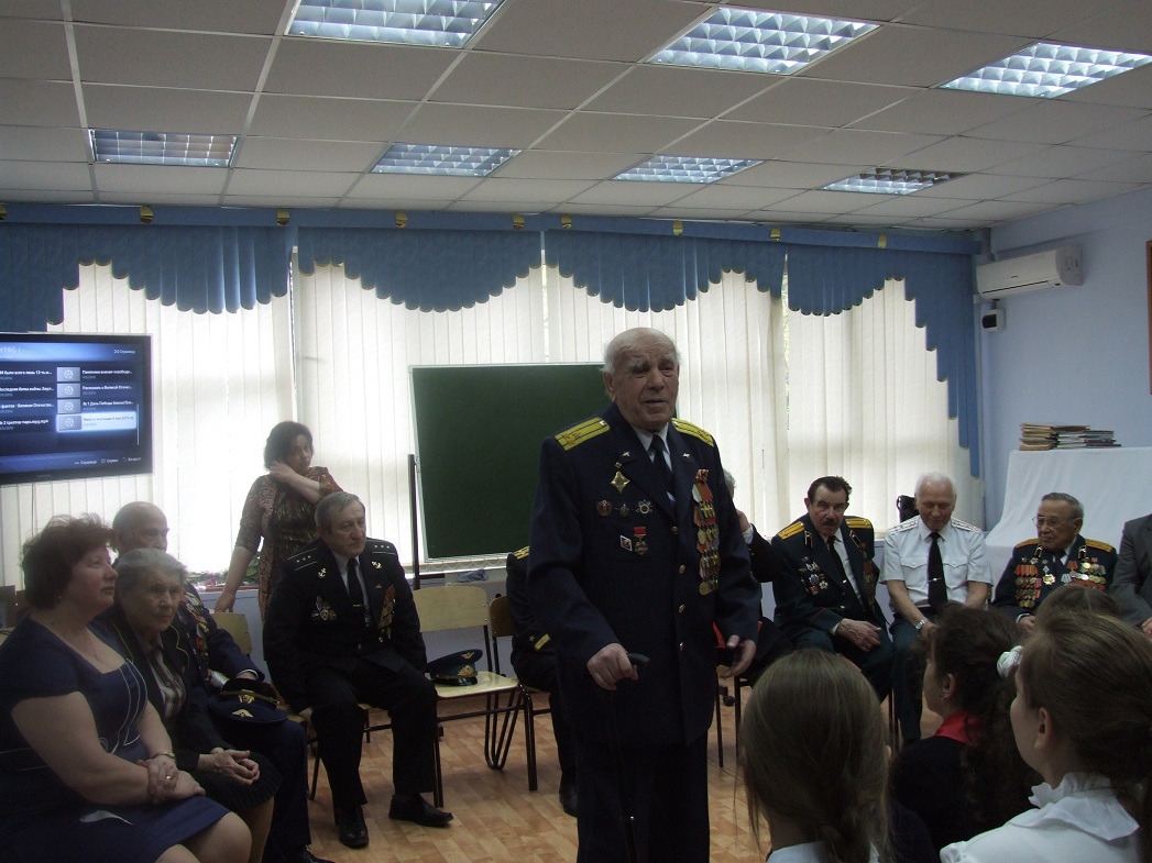 Уроки мужества в Подольской средней школе