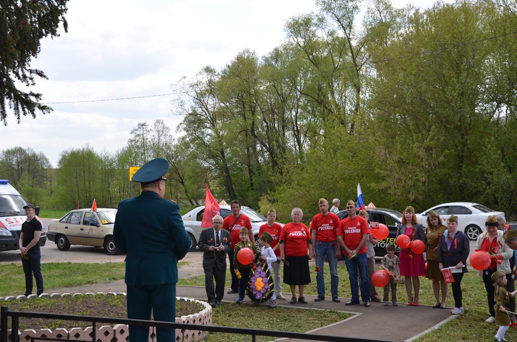 «Дорогами победителей»: в Зарайском районе коммунисты День победы встретили автопробегом