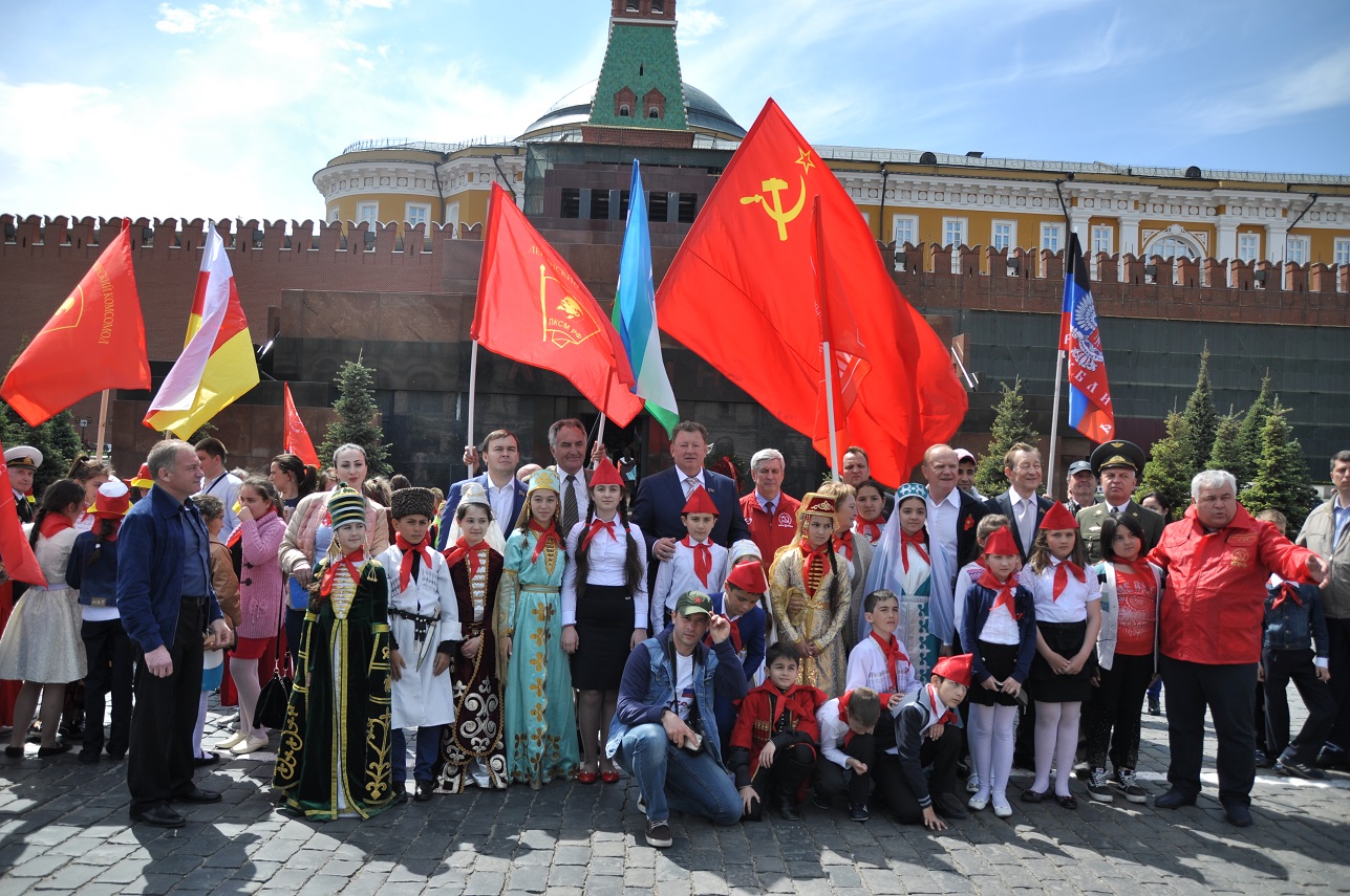 Праздник детства на Красной площади