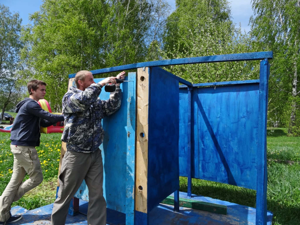 В Сергиевом Посаде на пляже озера Лесное прошёл большой субботник