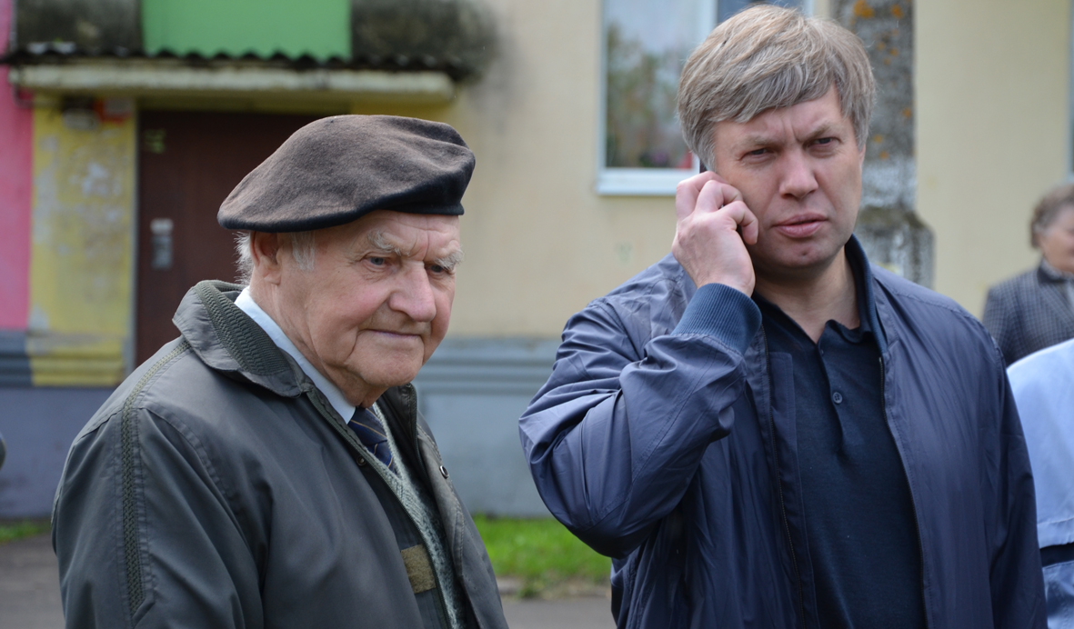 В Коломне «команда Русских» обустроила территорию под размещение детской площадки