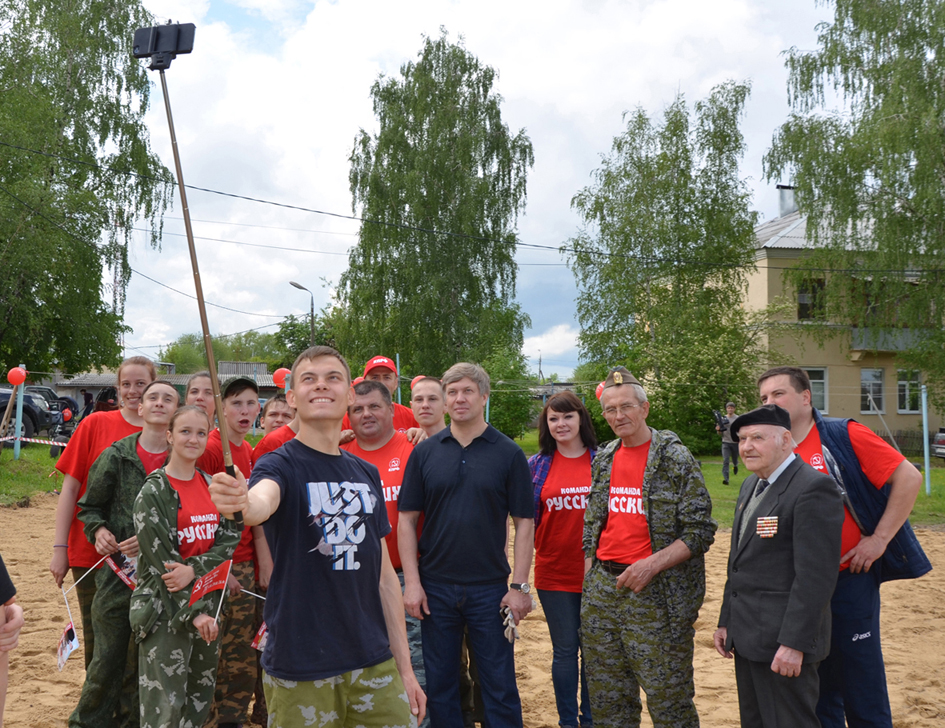 В Коломне «команда Русских» обустроила территорию под размещение детской площадки