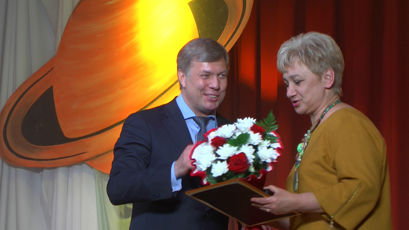 Алексей Русских поздравил зарайских и серебряно-прудских школьников с окончанием учебного года