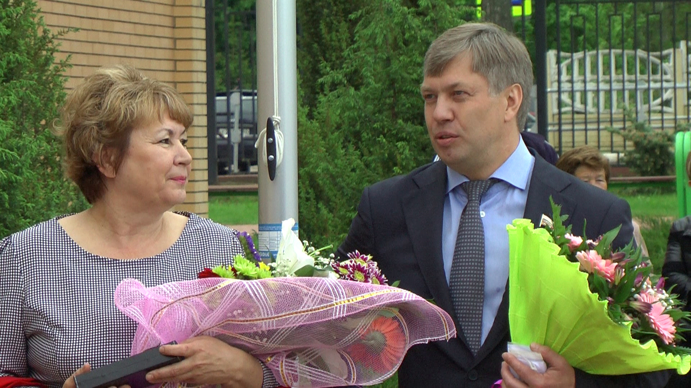 Алексей Русских поздравил зарайских и серебряно-прудских школьников с окончанием учебного года