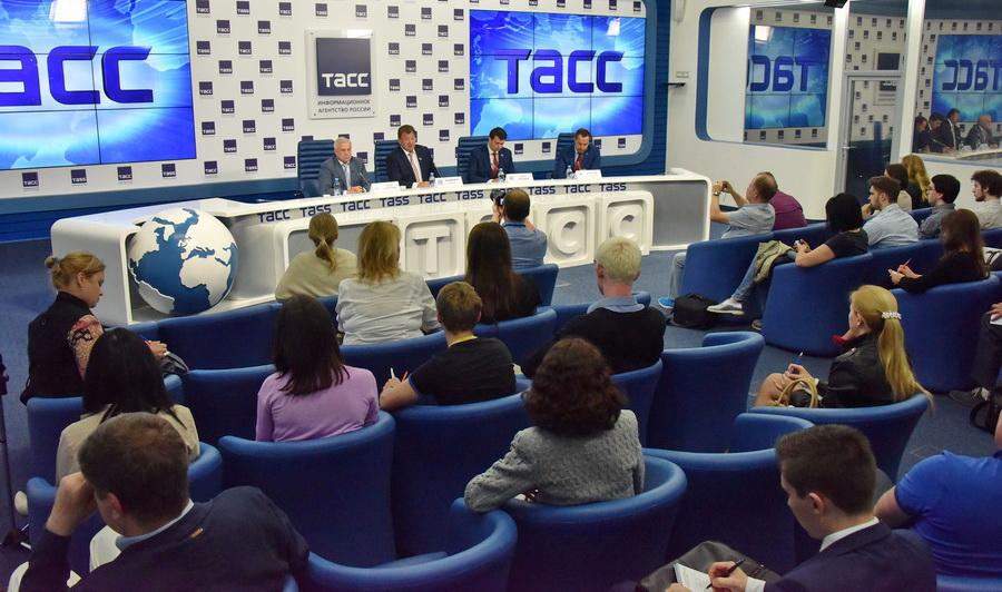 «В наследство детям - цветущую землю!». В ТАСС прошла пресс-конференция депутатов-коммунистов