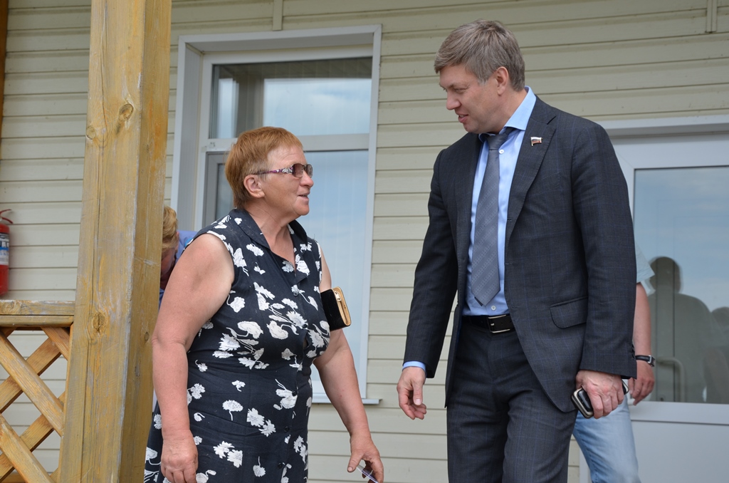 Алексей Русских осмотрел реконструкцию гидроузла на реке Оке в Луховицком районе
