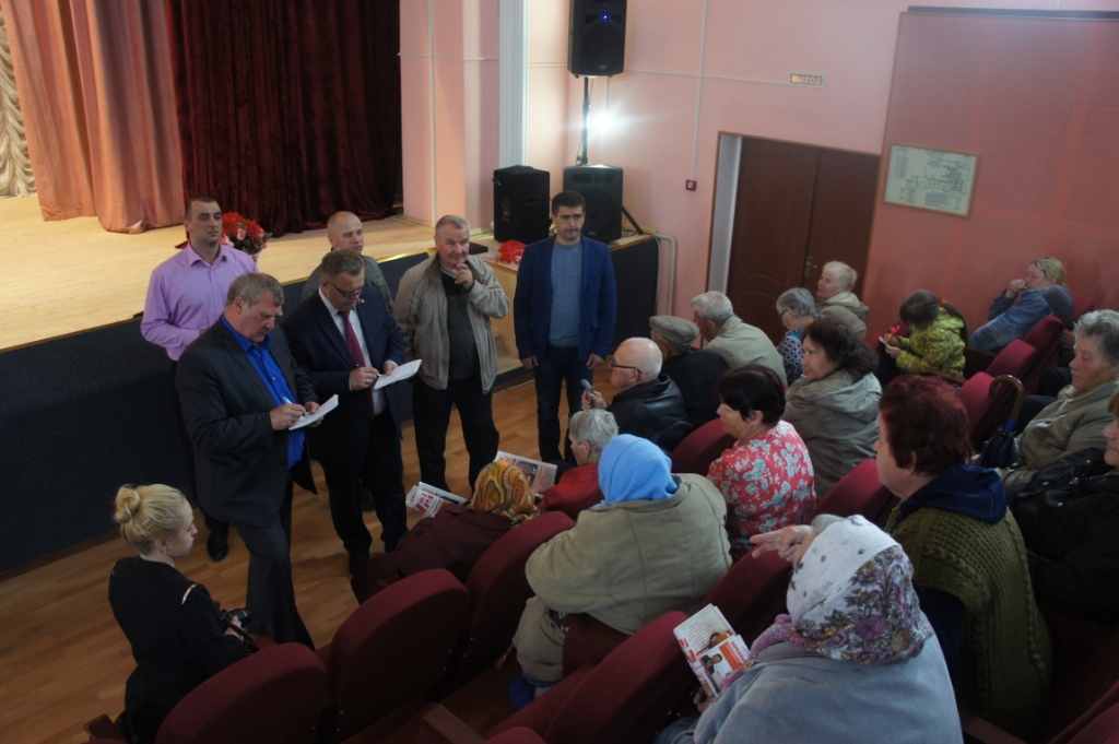 Депутаты-коммунисты рассказали о «десяти шагах к достойной жизни»