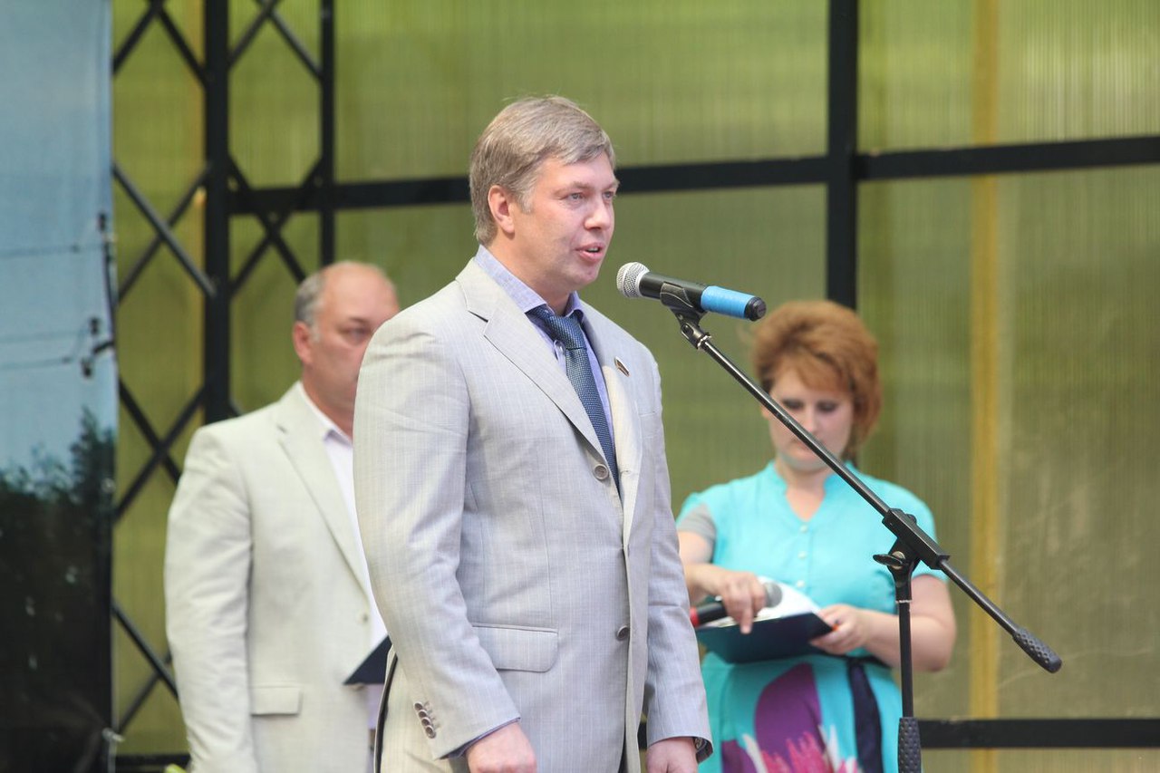 Алексей Русских поздравил жителей Волоколамска с Днем города