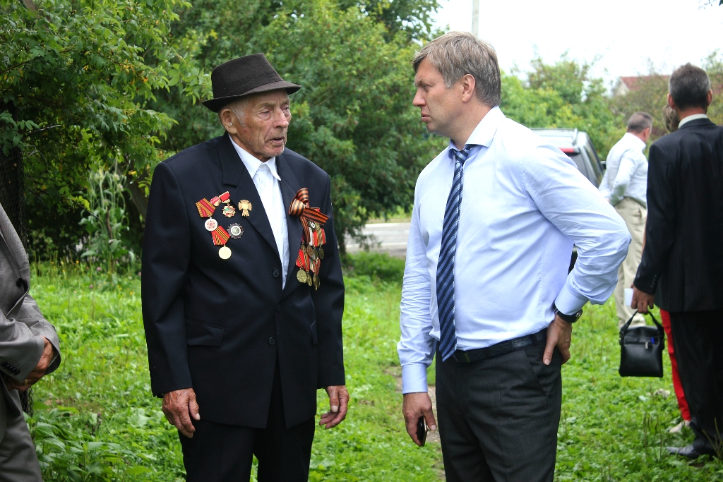 «Дела сильнее слов»: Алексей Русских встретился с жителями городского округа Шаховская и Волоколамского района
