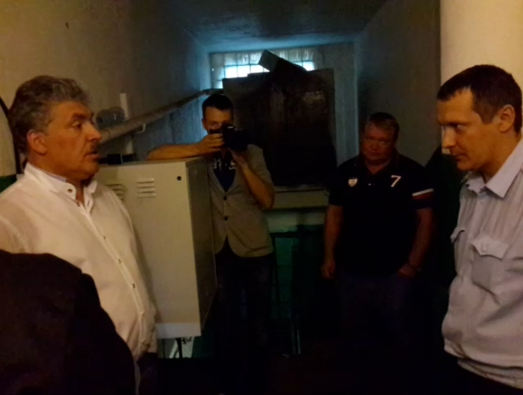 Красный шар преткновения