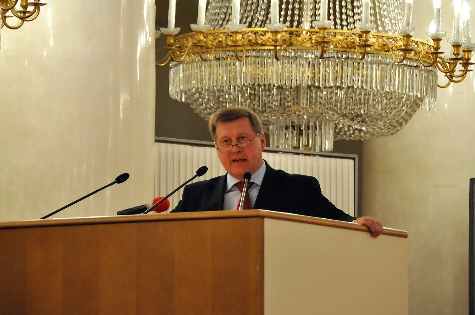 В Москве завершил работу Социальный форум КПРФ