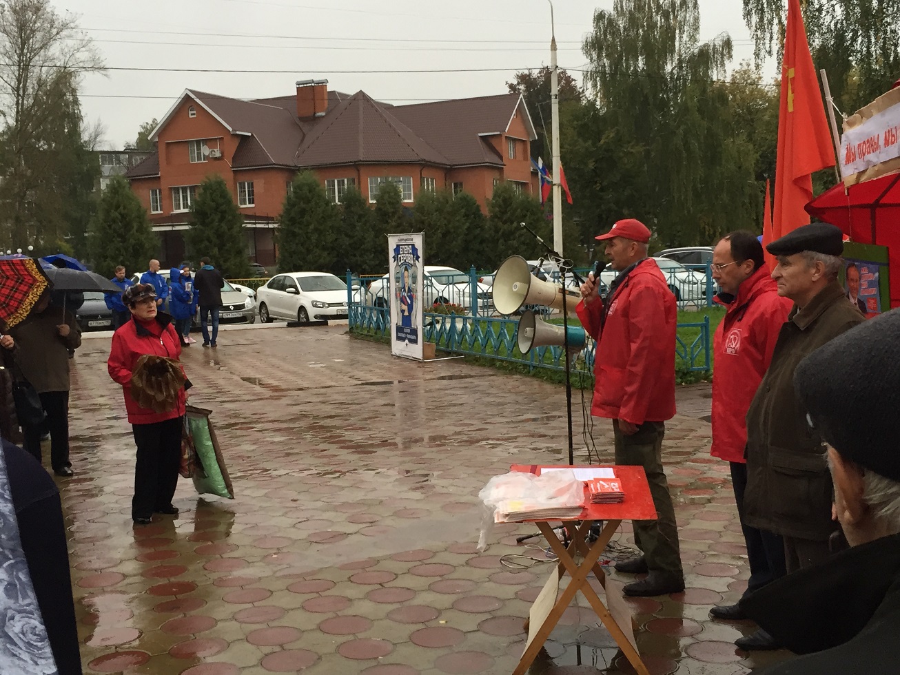 Митинг в Луховицах. Фёдорова - в Госдуму!