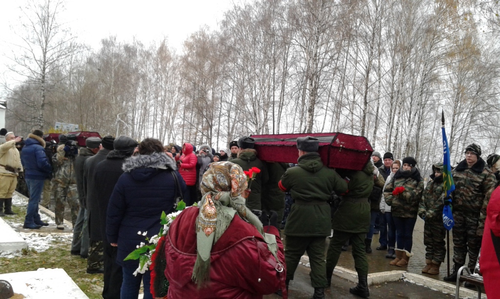 Подольские коммунисты-поисковики приняли участие в закрытии Вахты памяти 2016