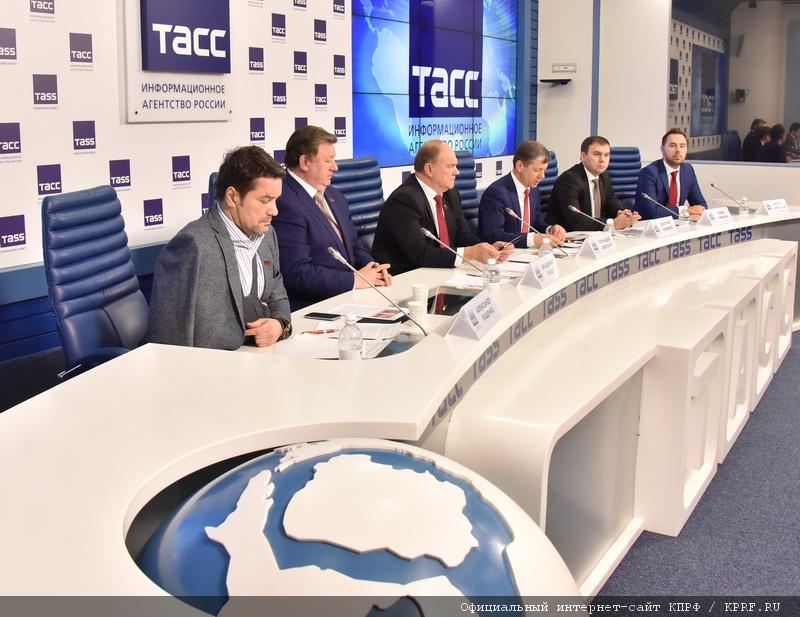 Разжать клещи на горле России!