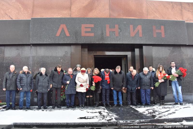 Г.А. Зюганов: Уверен, что уникальный опыт Сталинской эпохи будет изучаться новым поколением
