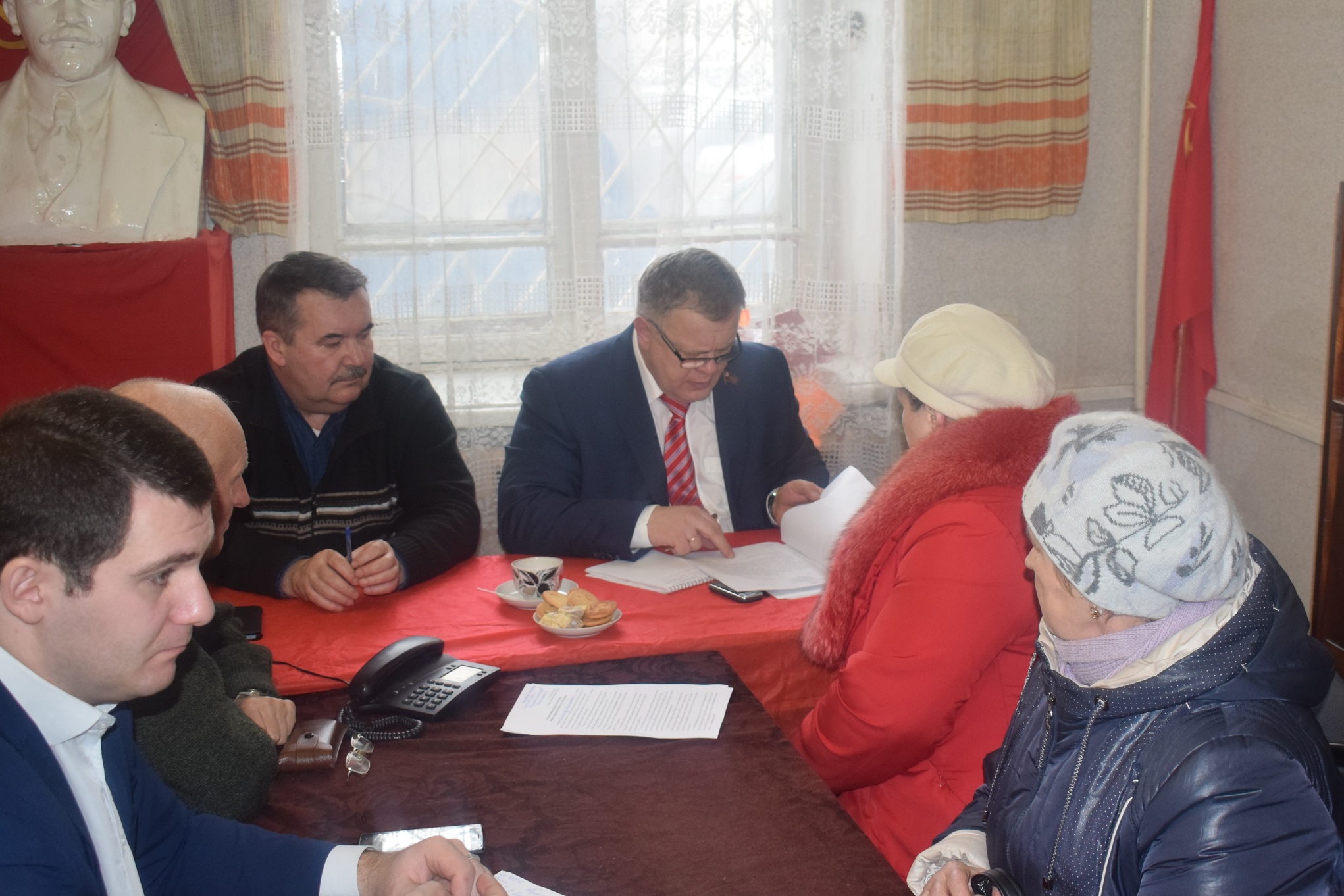 Депутат Московской областной Думы Александр Наумов провел прием граждан в городе Ступино