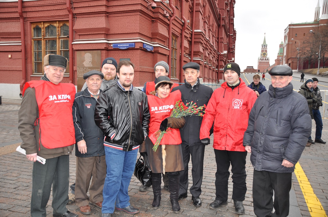 Подмосковные коммунисты почтили память И.В. Сталина
