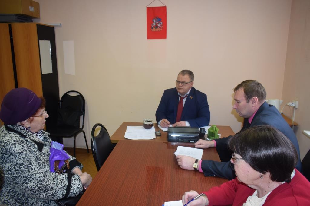 Депутат Московской областной Думы Александр Наумов провел прием граждан в городских округах Домодедово и Озеры