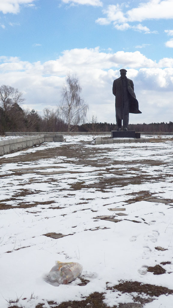 В мире знал его любой…