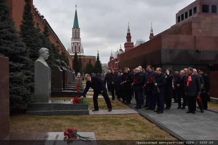 Г.А. Зюганов: Мир будет уверенно смотреть вперед, если пойдет по пути Ленина