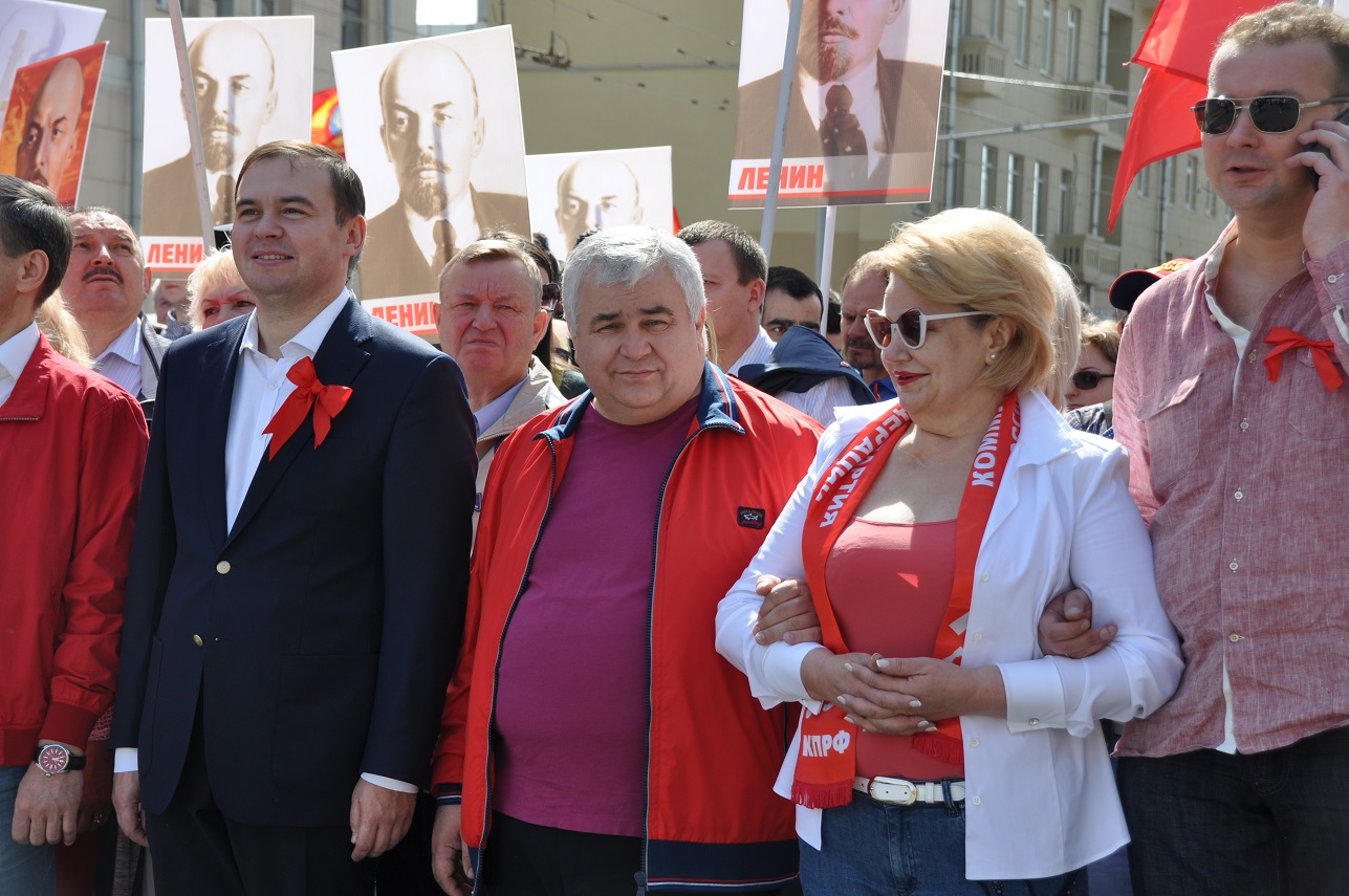 Слава человеку труда!