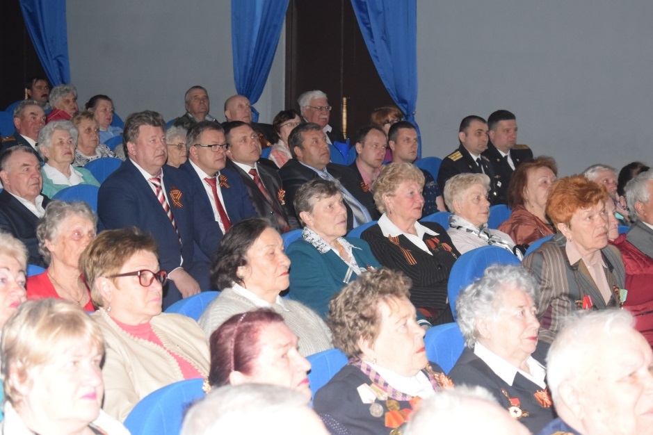 6 мая в КДЦ "Родина" подмосковной Каширы состоялось торжественное собрание, посвященное Великой Победе
