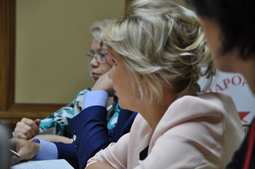 В Мособлдуме состоялось заседание Комиссии по мониторингу правоприменения Закона Московской области «Об использовании копии Знамени Победы»