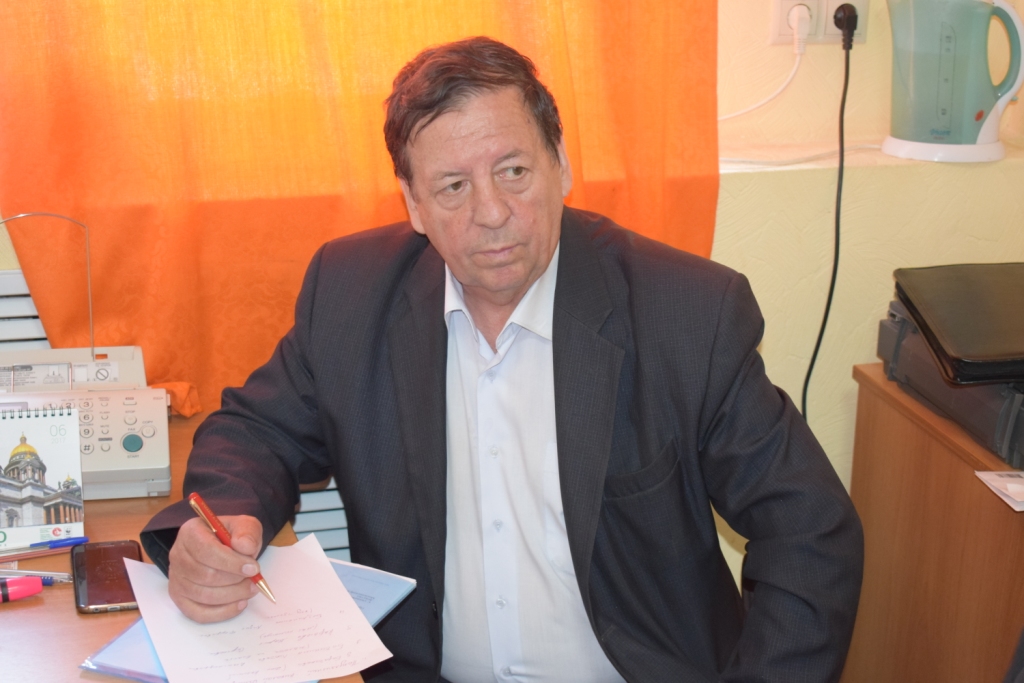 Депутат-коммунист Александр Наумов провел прием граждан городского округа Кашира