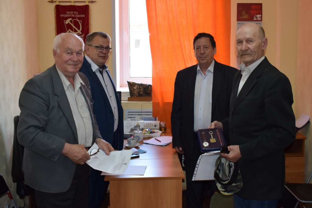 Депутат-коммунист Александр Наумов провел прием граждан городского округа Кашира