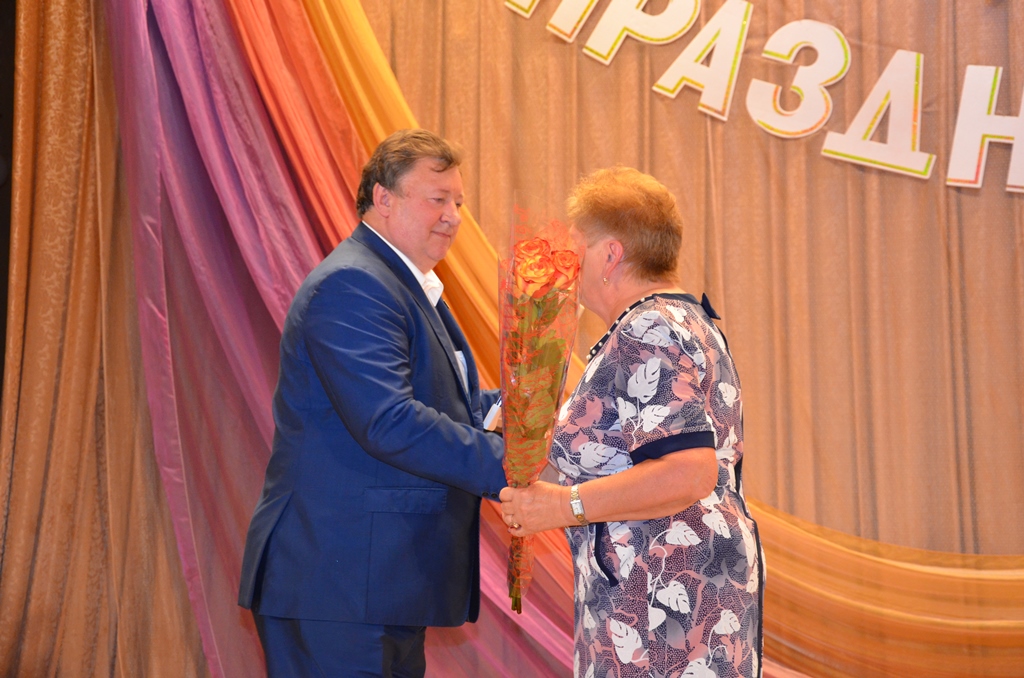 «Успех добивается трудом»: флагман молочного животноводства «Пойма» отметила 85-ий юбилей!