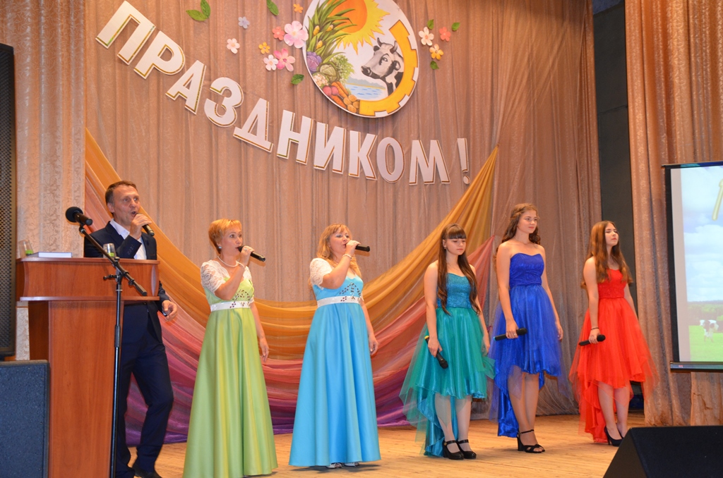 «Успех добивается трудом»: флагман молочного животноводства «Пойма» отметила 85-ий юбилей!