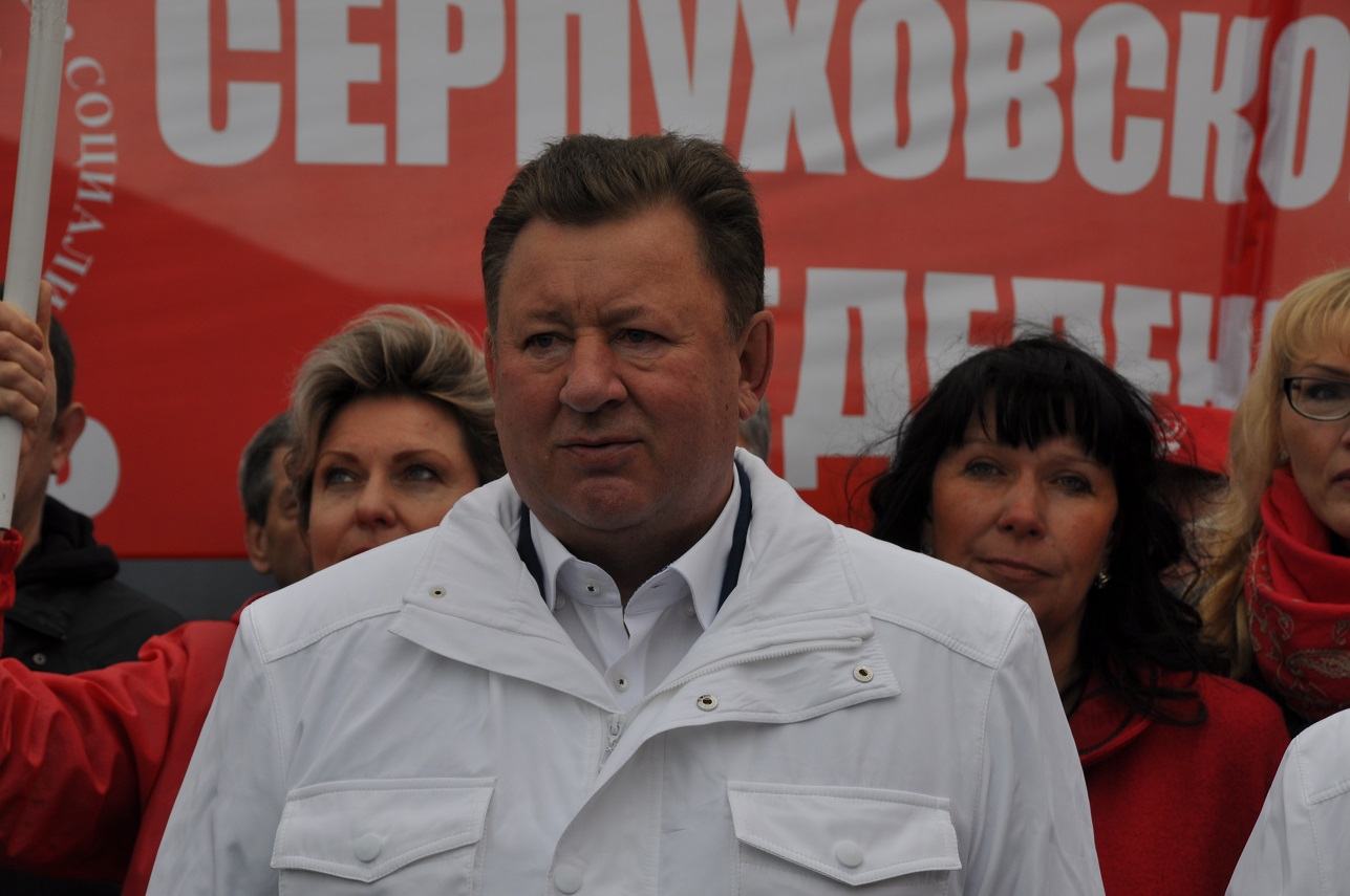65-ый пошел! Коммунисты отправили гуманитарный конвой на Донбасс