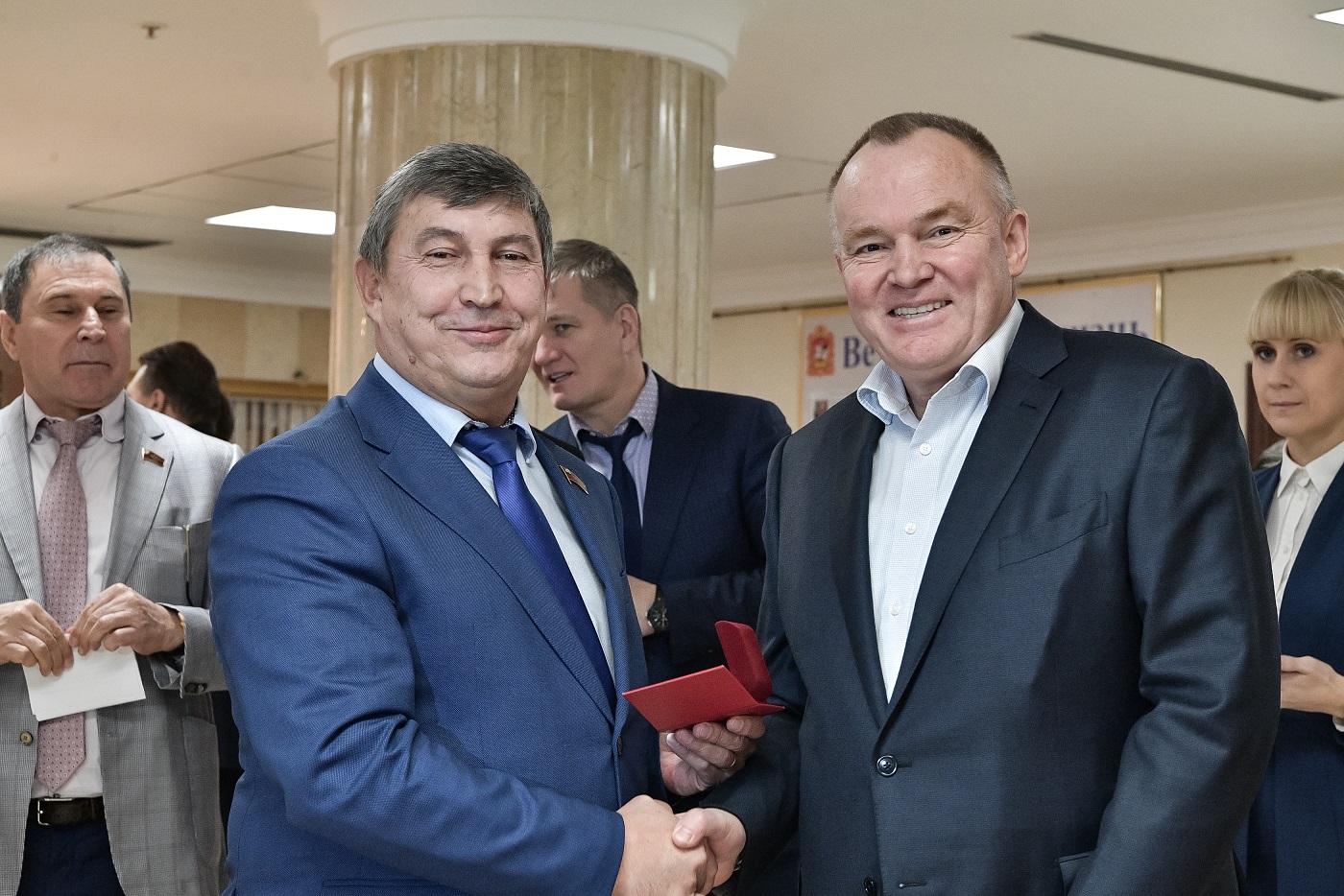 В Мособлдуме открылась выставка «Золотая осень Подмосковья»