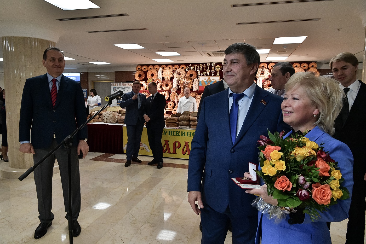 В Мособлдуме открылась выставка «Золотая осень Подмосковья»