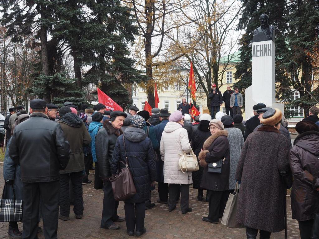 100-летие Великого Октября отметили в Сергиевом Посаде