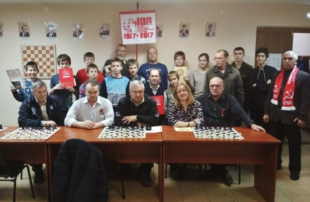 В Серпухове прошел шахматный турнир, посвящённый 100-летию Великого Октября