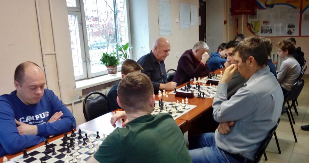 В Серпухове прошел шахматный турнир, посвящённый 100-летию Великого Октября