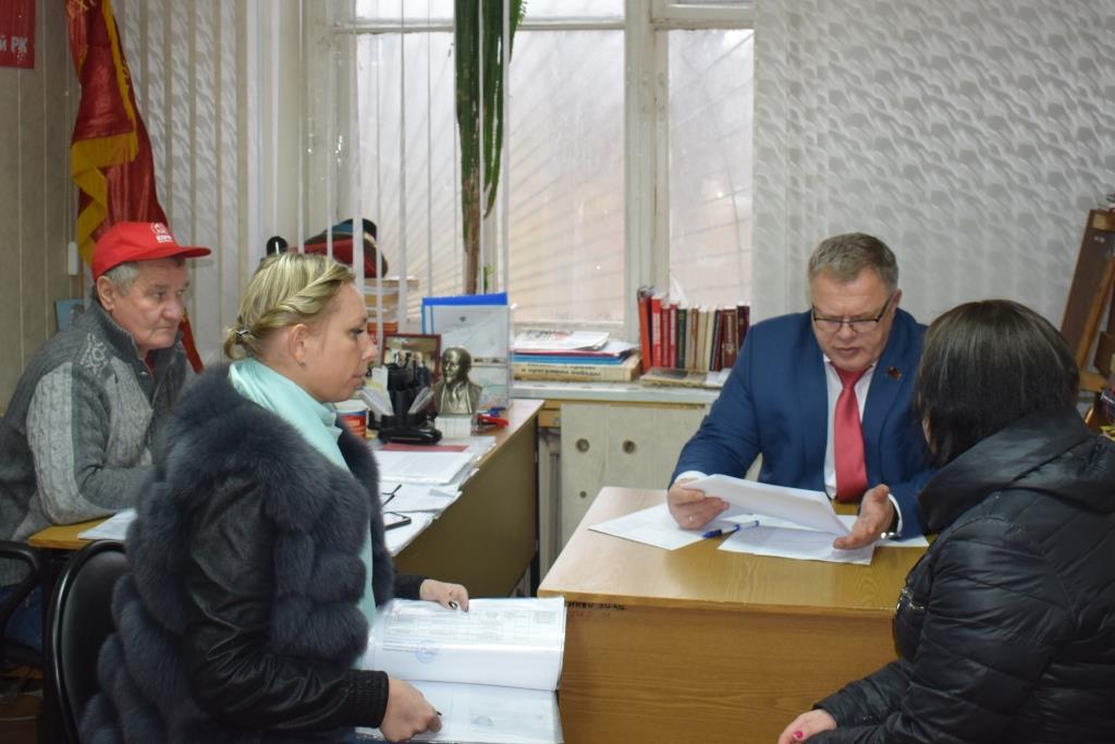 Депутат Мособлдумы Александр Наумов провел прием жителей в Серпуховском муниципальном районе