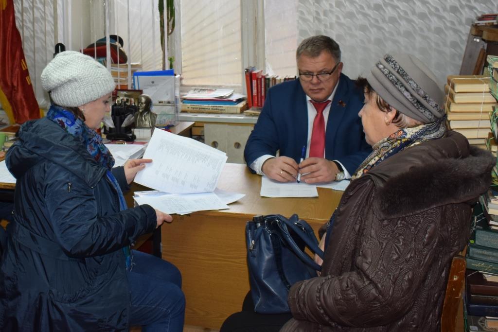 Депутат Мособлдумы Александр Наумов провел прием жителей в Серпуховском муниципальном районе