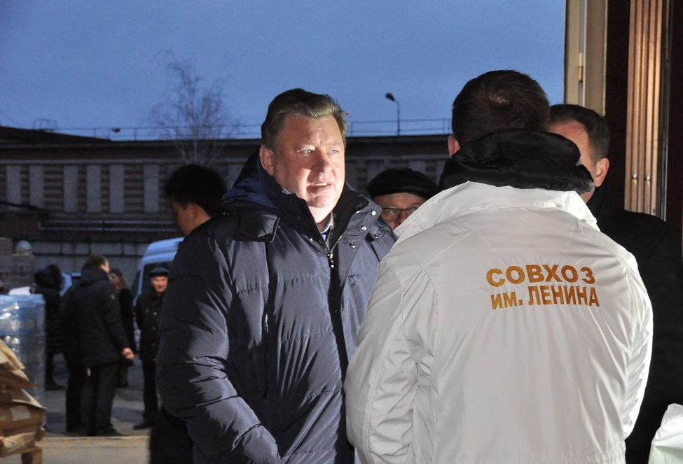 Коммунисты отправили 68-ой новогодний гуманитарный конвой