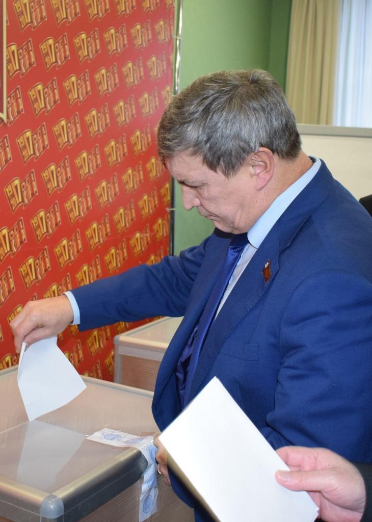 В Подмосковье открылся второй этап XVII съезда КПРФ