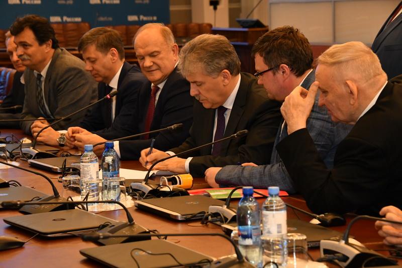 Кандидат в Президенты РФ П.Н. Грудинин сдал документы в Центризбирком