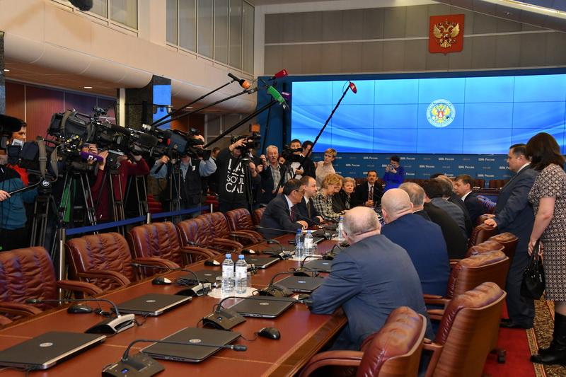 Кандидат в Президенты РФ П.Н. Грудинин сдал документы в Центризбирком