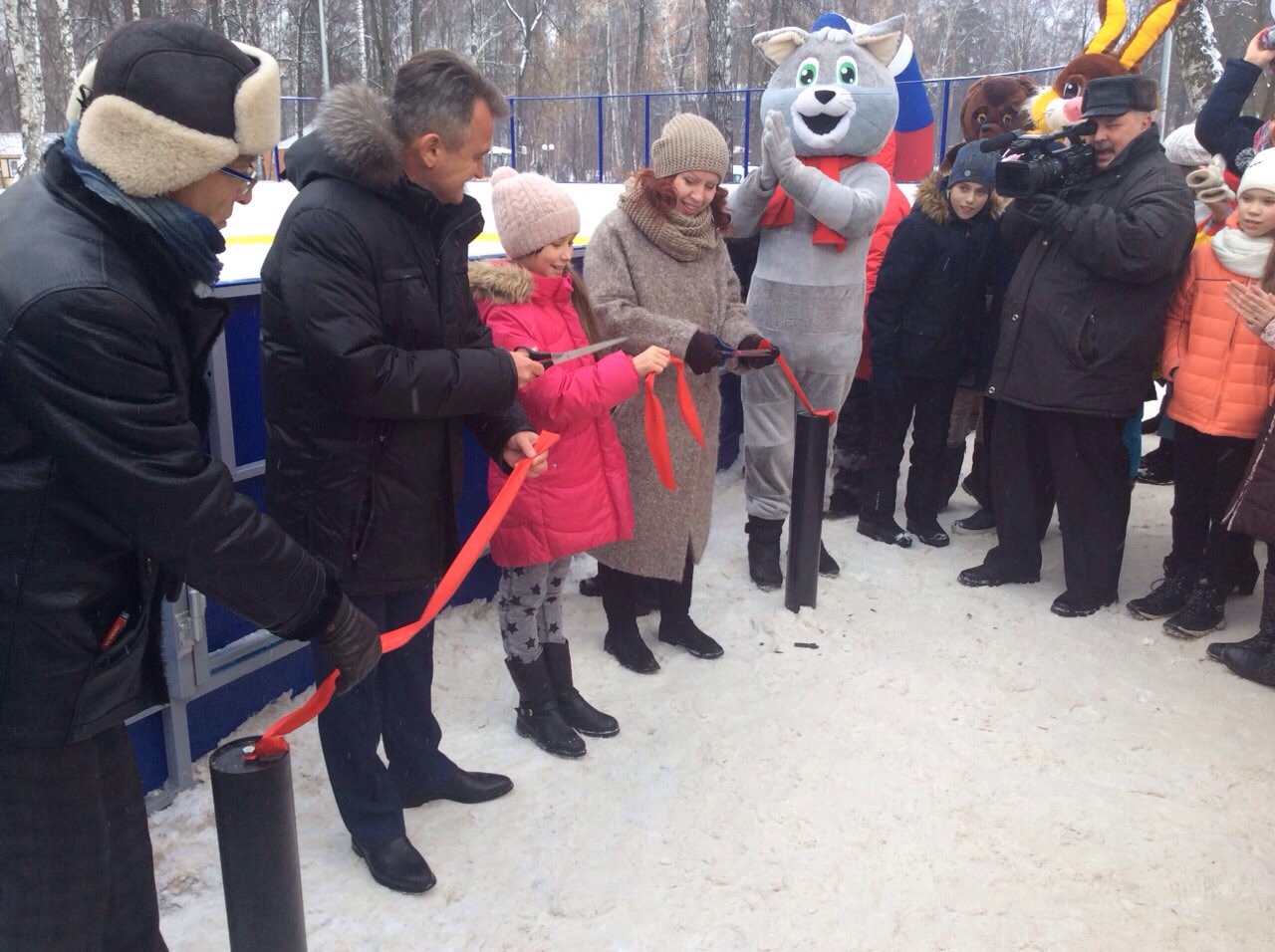 Не словом а делом!