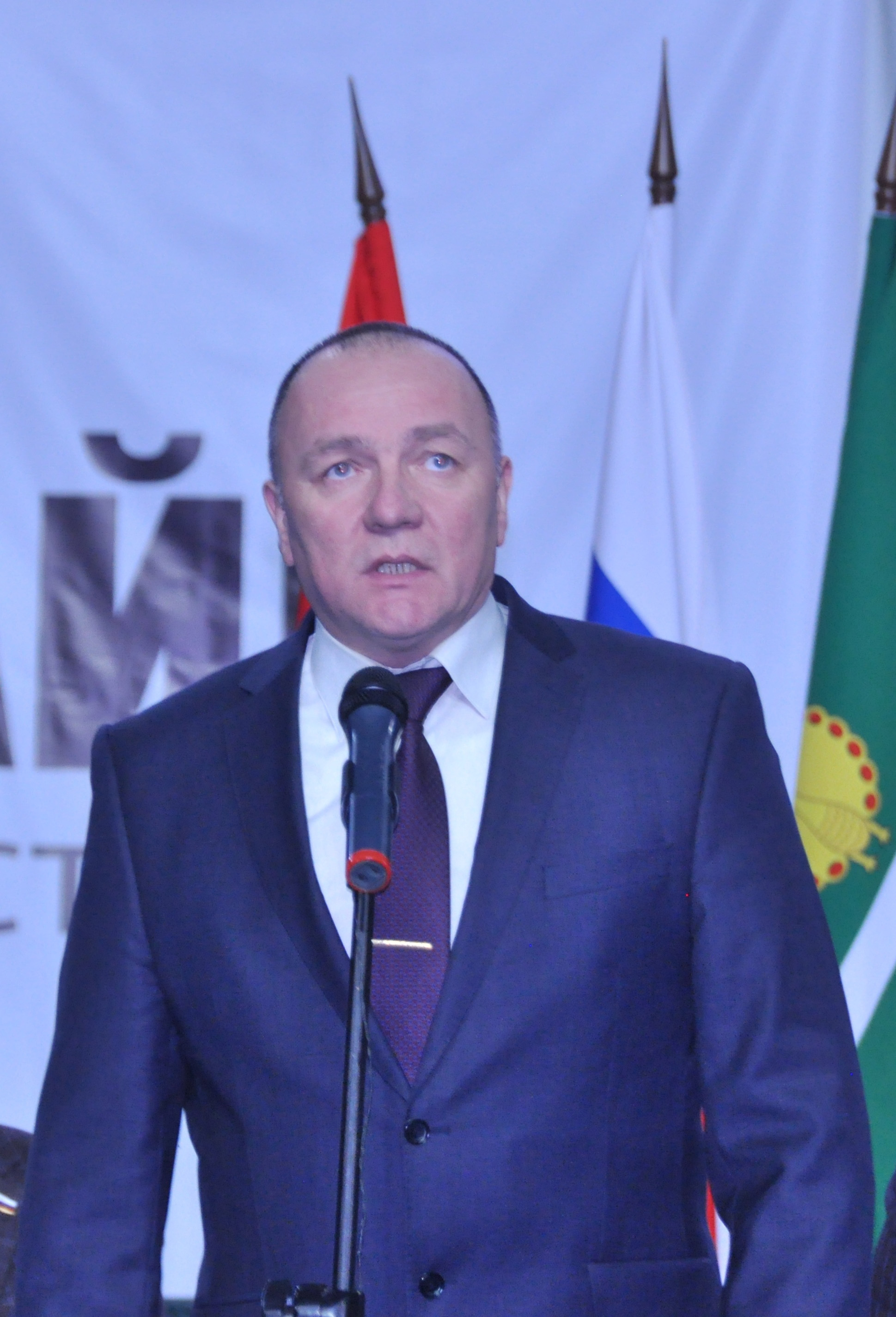Кандидат в Президенты РФ от КПРФ и Народно-патриотических сил России Павел Грудинин встретился с жителями города Серпухова и Серпуховского района