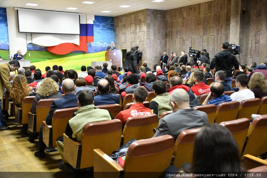 «С пути не свернем. Мы пойдем до конца». П.Н. Грудинин совершил рабочую поездку в город Ростов-на-Дону
