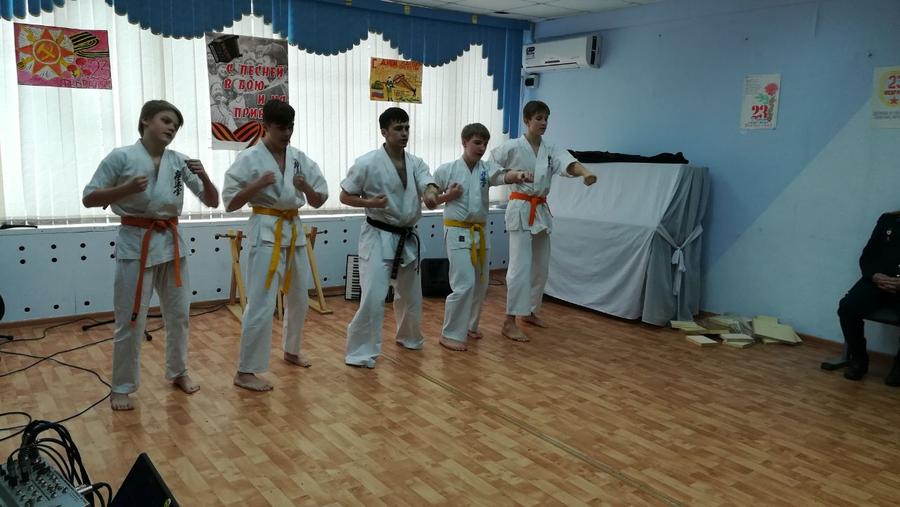 Пионеры из Подольска провели встречу с ветеранами Великой Отечественной войны
