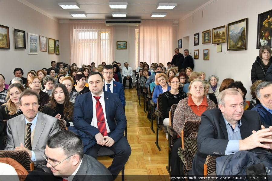 П.Н. Грудинин: «Собаки лают, а караван идет»