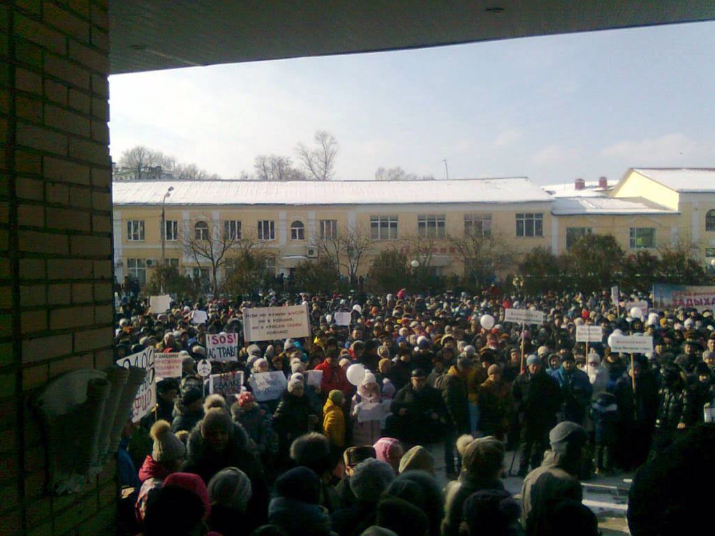 В подмосковном Волоколамске на митинг против свалки «Ядрово» вышли более 5000 человек